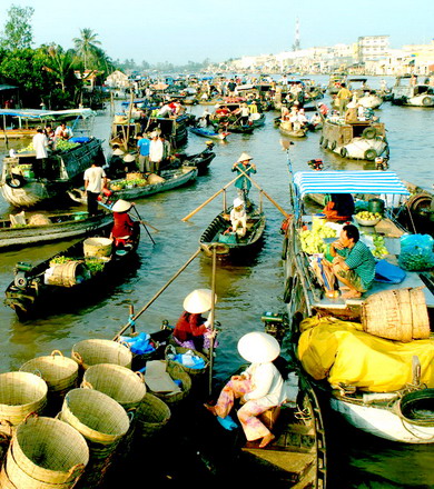 Cai Be Floating Market and Tan Phong Island